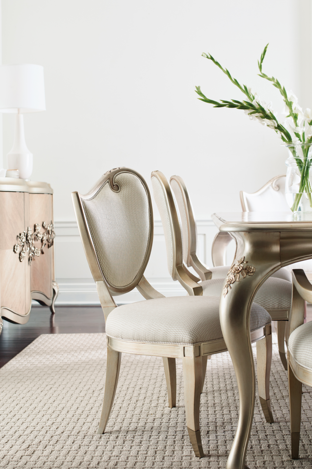 Silkscreened Extendable Dining Table | Caracole Rectangle | Caracole.eu.com