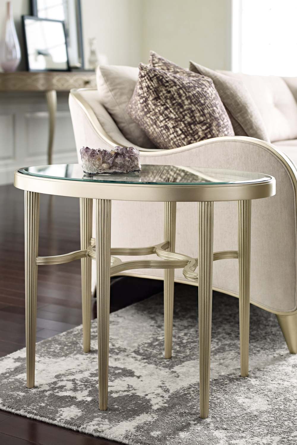 Oval Modern Cocktail Table | Caracole Lillian | Caracole.eu.com
