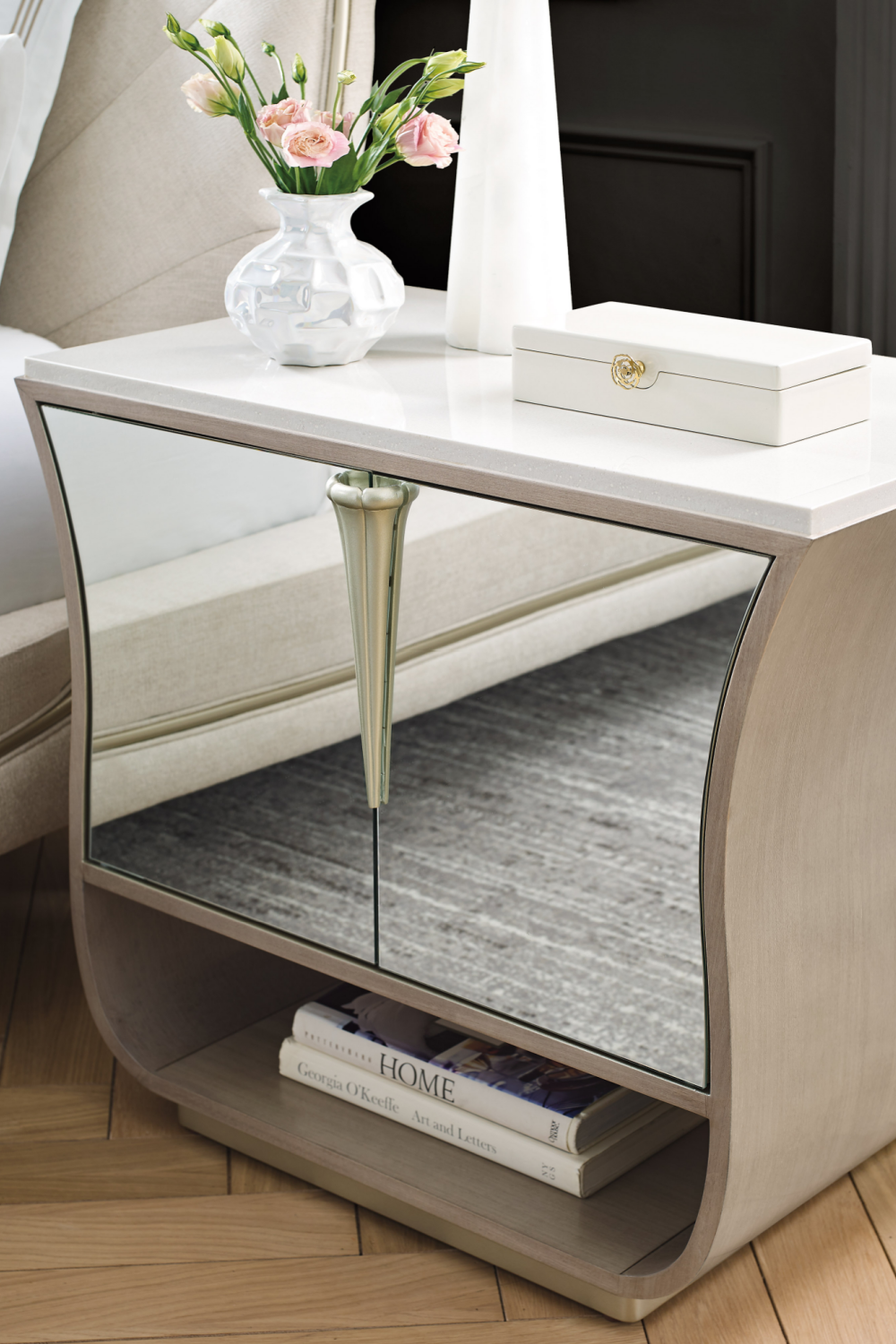 Tulip-Shaped Nightstand | Caracole Lillian | Oroa.com