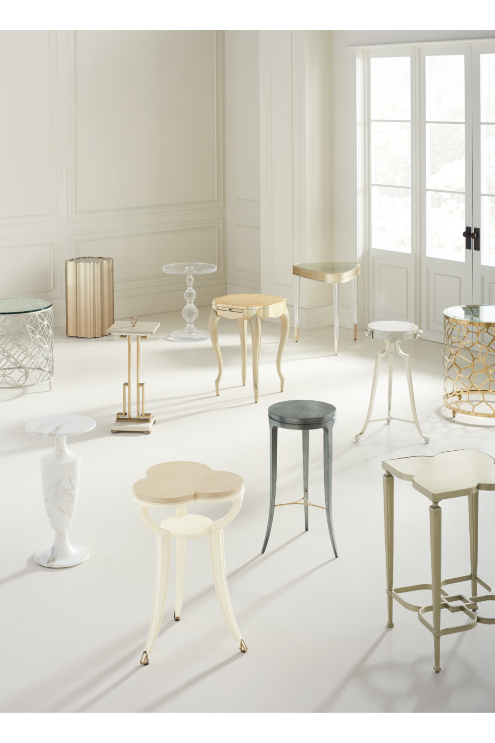 Scalloped Metallic Side Table | Caracole Good As Gold | Caracole.eu.com