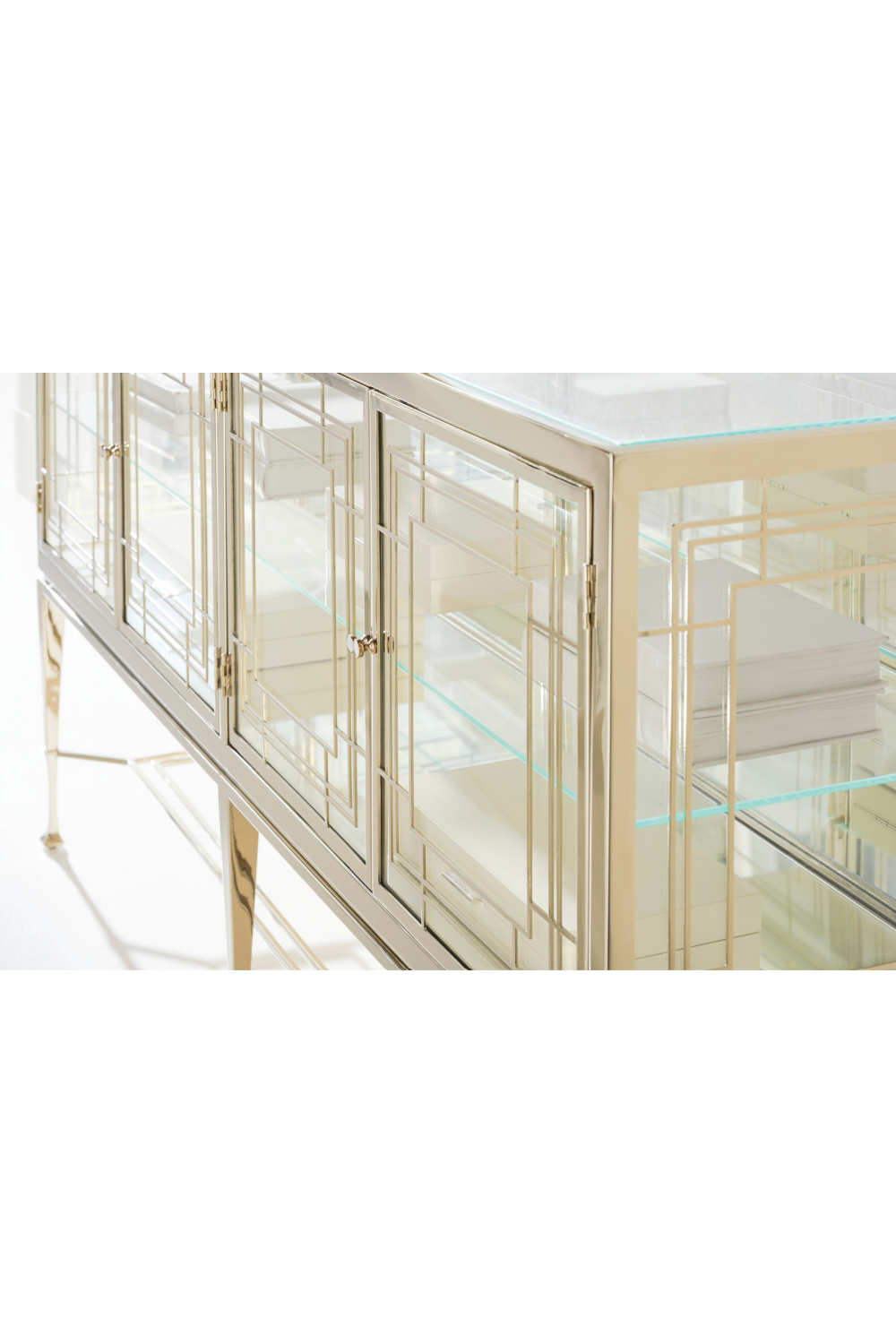 Clear Glass Sideboard | Caracole Worth Its Weight In Gold | Caracole.eu.com