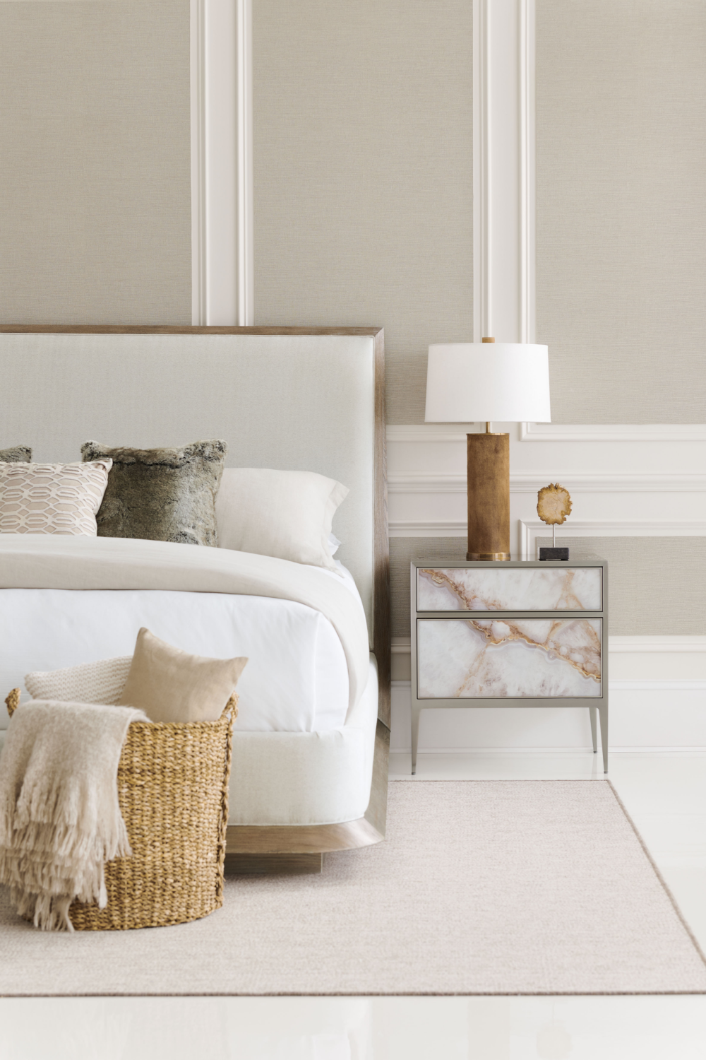 Cream Classic Bed | Caracole The Stage Is Set | Caracole.eu.com