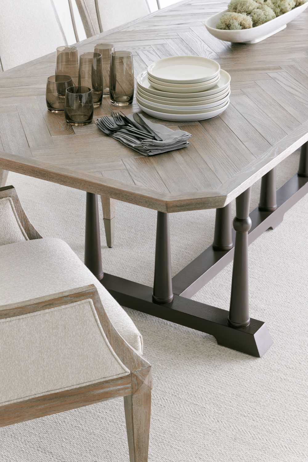 Ash Driftwood Classic Dining Table | Caracole Dinner Circuit 96 | Caracole.eu.com