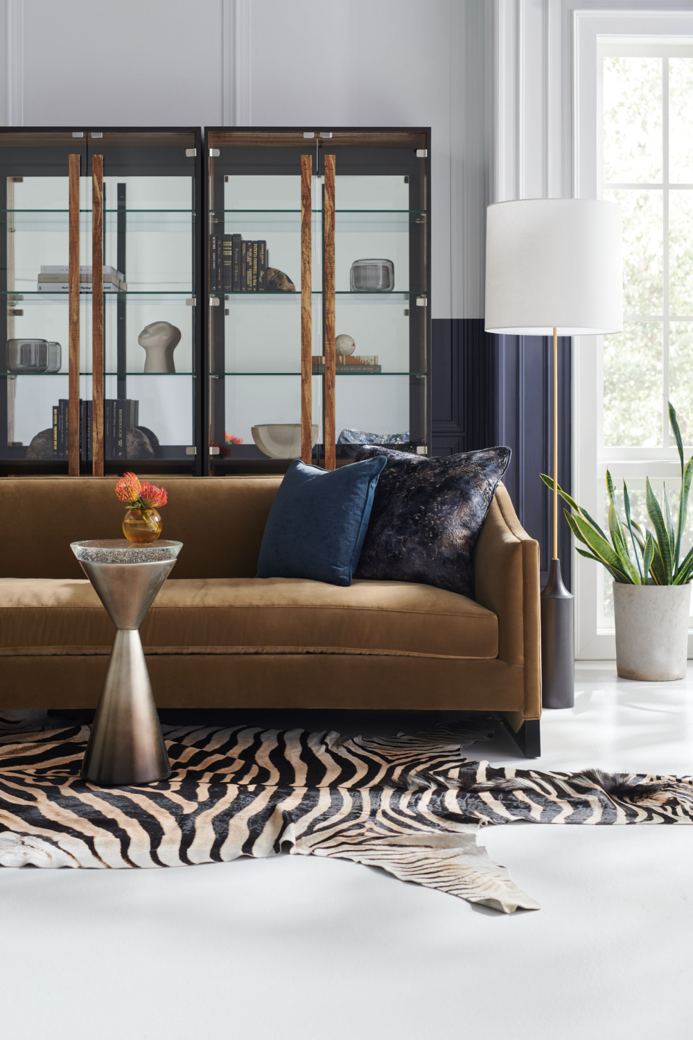 Ombre Conical Side Table | Caracole Spy Glass | Caracole.eu.com