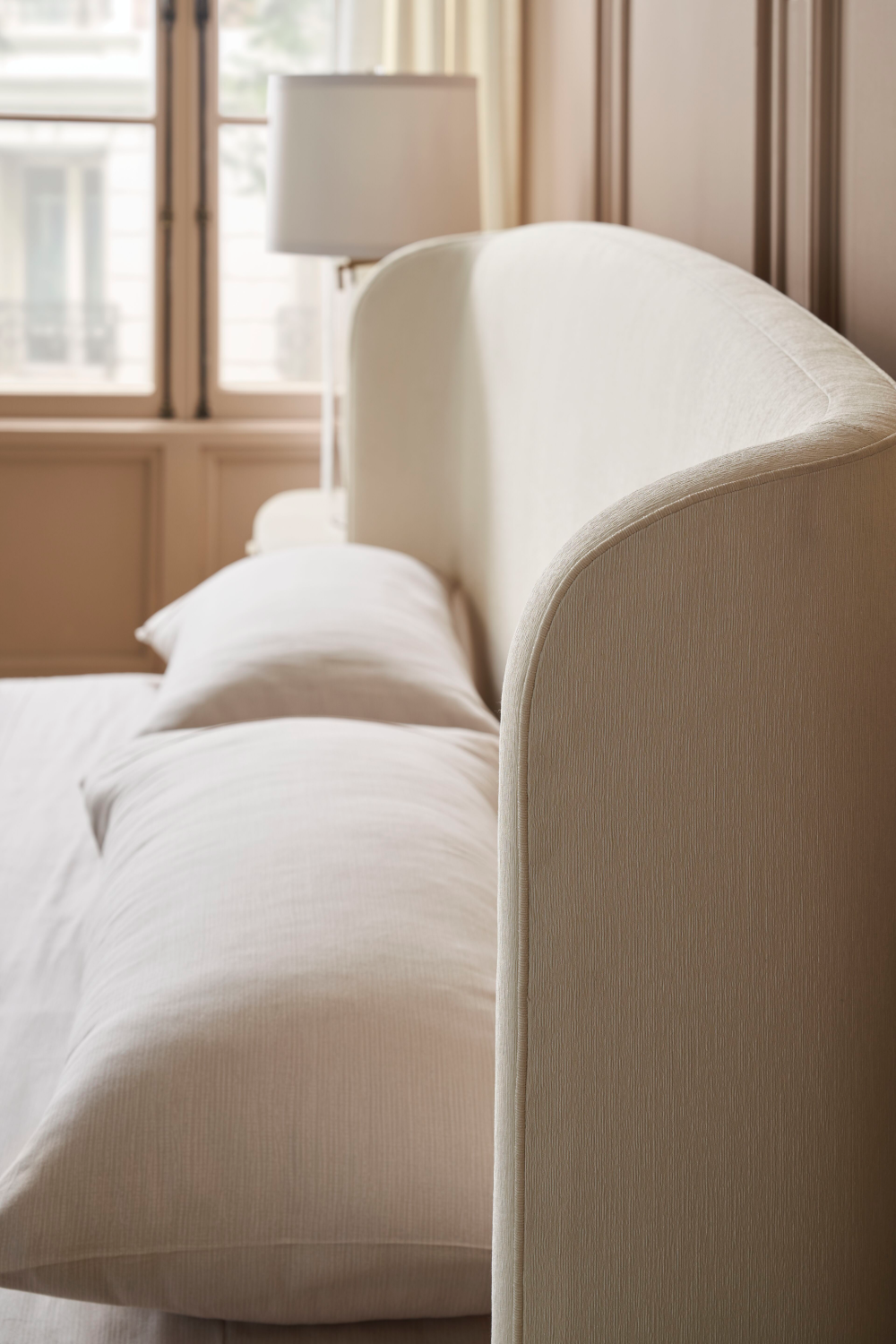 Ivory Ribbed Bed | Caracole Soft Embrace | Caracole.eu.com