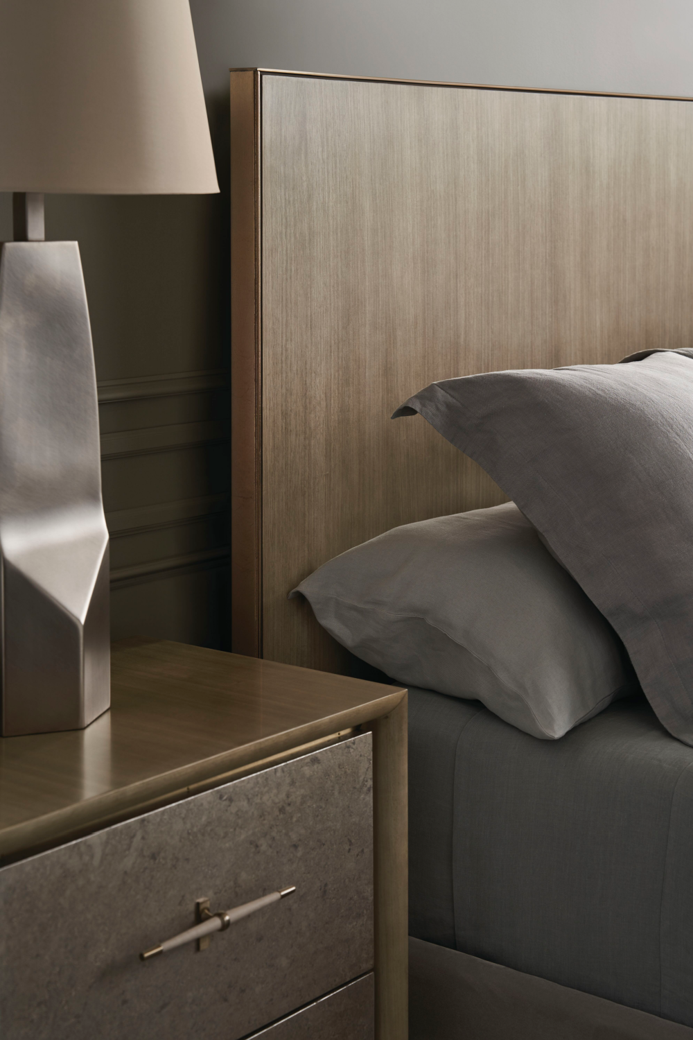 Gray Minimalist Bed | Caracole Dream Chaser | Caracole.eu.com