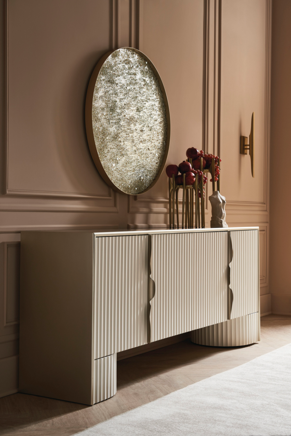 Neutral-Hued Modern Sideboard | Caracole Conrinthian | Caracole.eu.com