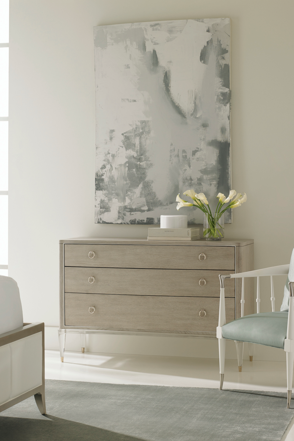 Light Gray Modern Dresser | Caracole Floating Away | Caracole.eu.com