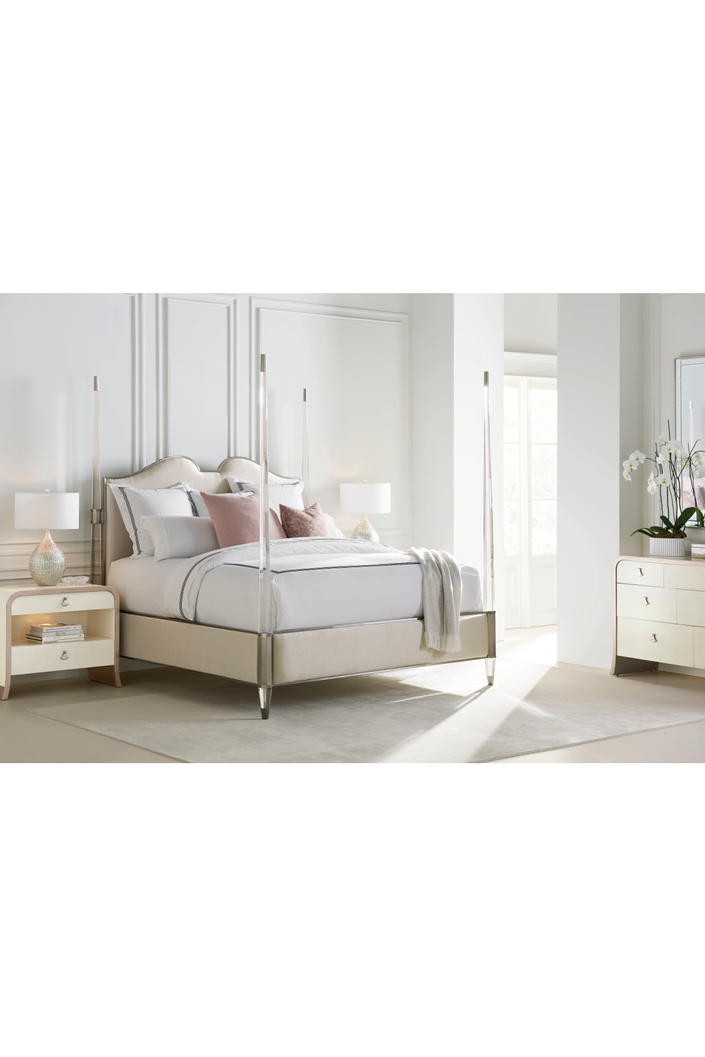 Cream Modern Classic Bed | Caracole The Post Is Clear | Caracole.eu.com