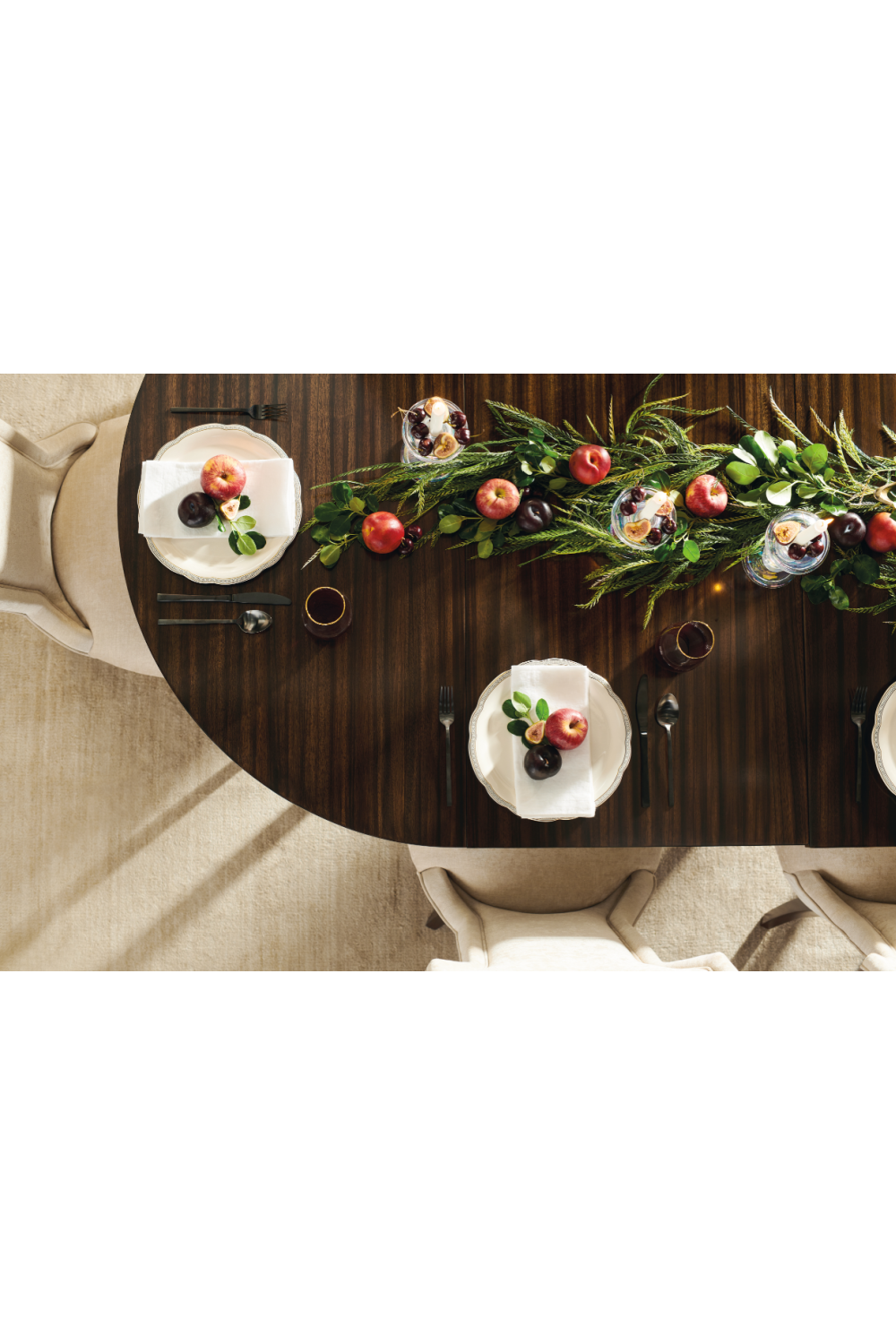 Round Paldao Dining Table | Caracole Long And Short Of It | Caracole.eu.com