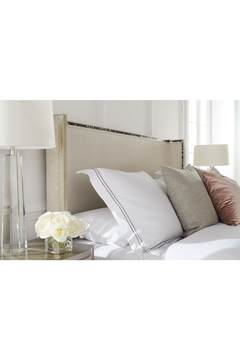 Modern Minimalist Cream Bed | Caracole Dream Big | Caracole.eu.com