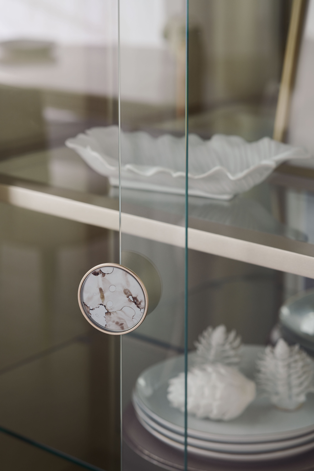 Silver Leaf Display Cabinet | Caracole Time To Reflect | Caracole.eu.com