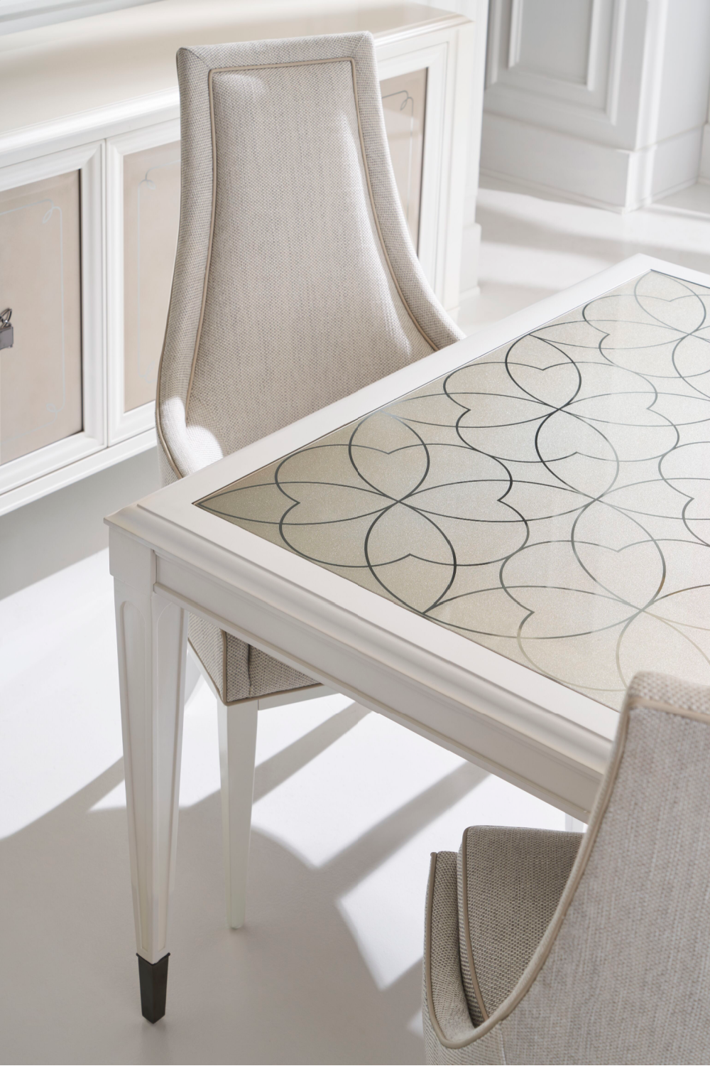 Silver Extendable Dining Table | Caracole Lattice Gather | Caracole.eu.com