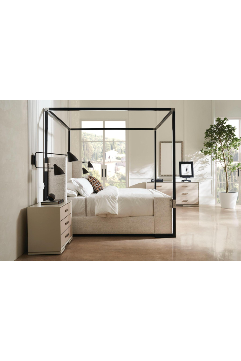 Classic 6-Drawer Dresser | Caracole Silver Lining | Caracole.eu.com