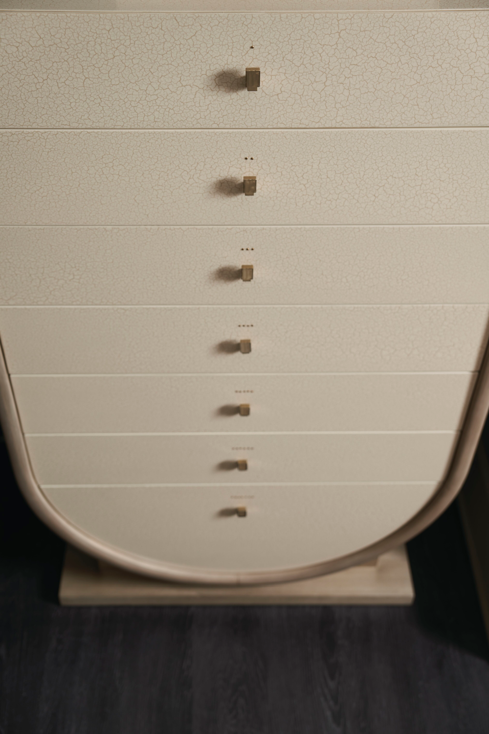 Modern Chest of Drawers | Caracole Amphora | Caracole.eu.com