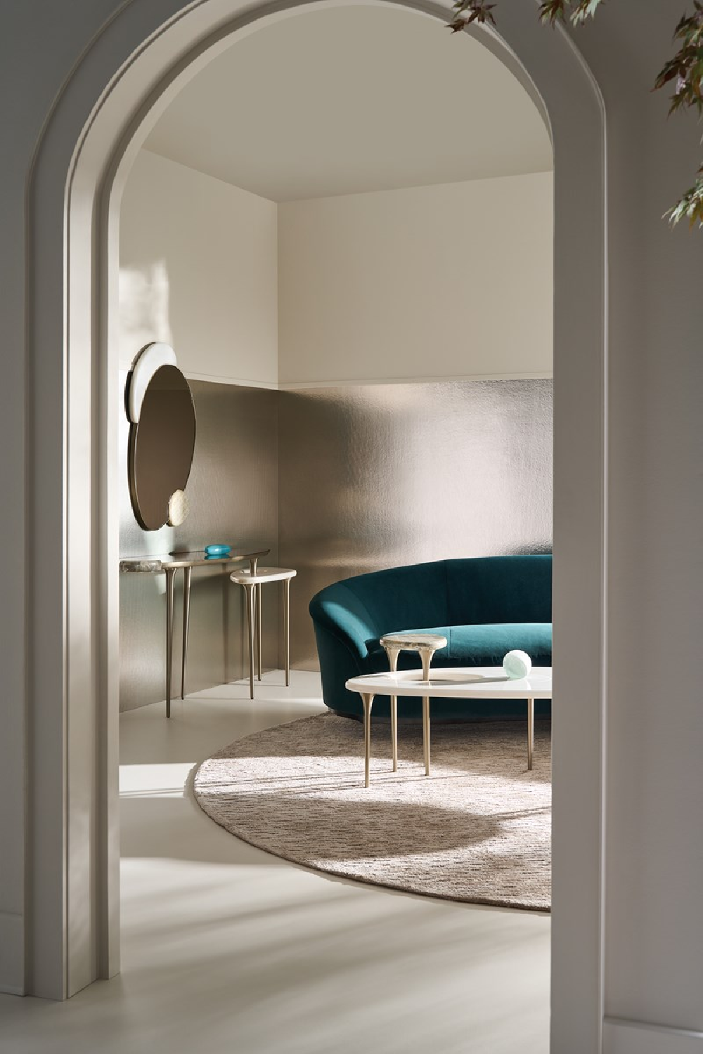 Smoked Bronze Decorative Mirror | Caracole Echo | Caracole.eu.com