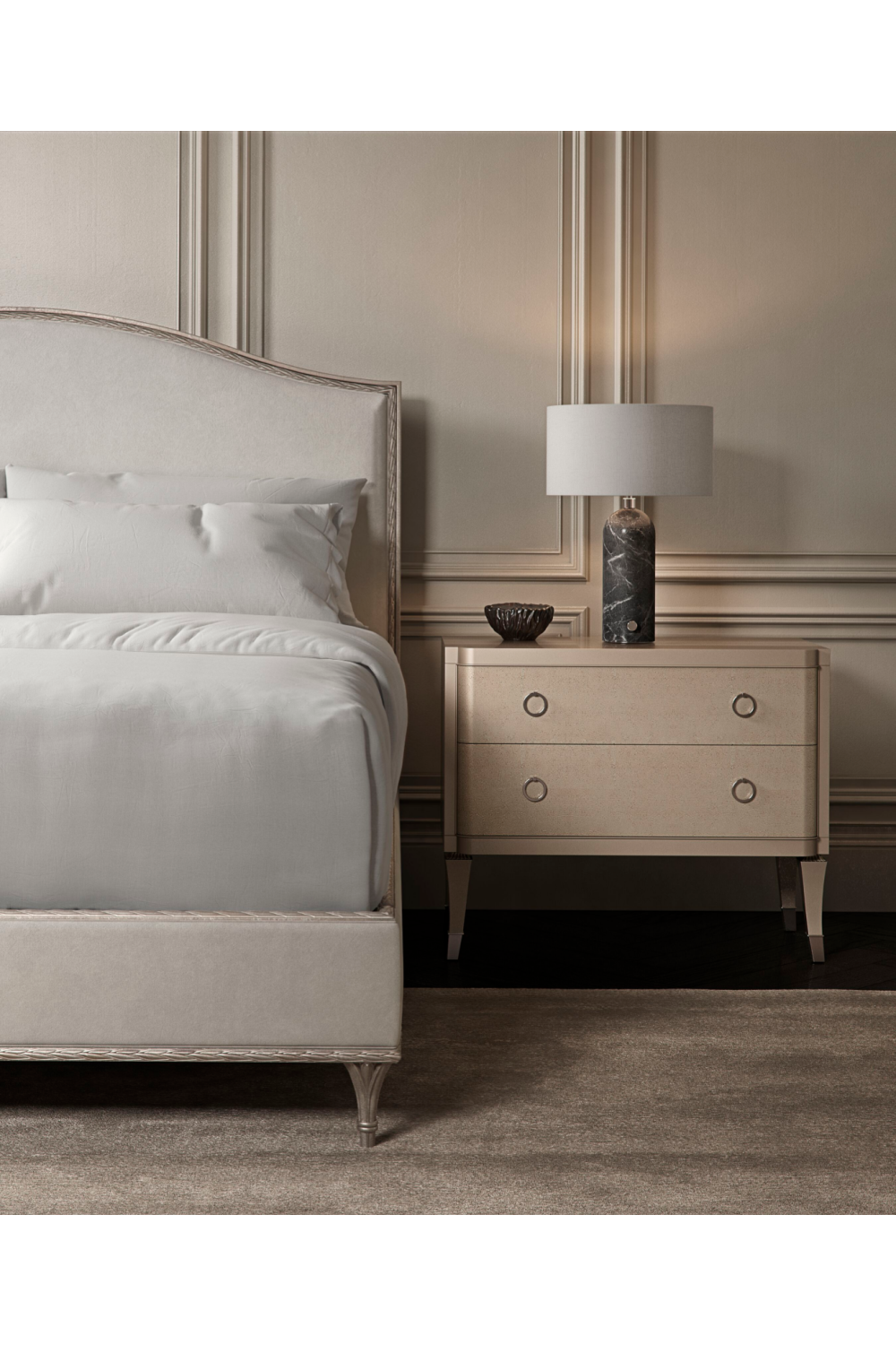 Camelback Platform Queen Bed | Caracole Fontainebleau | Caracole.eu.com