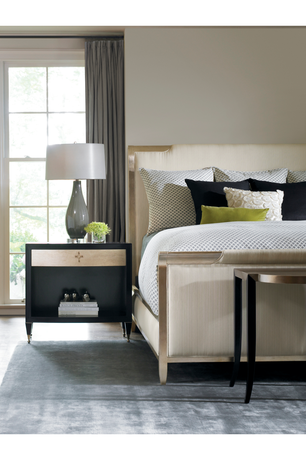 Off White Weave King Bed | Caracole Nite In Shining Armor | Caracole.eu.com