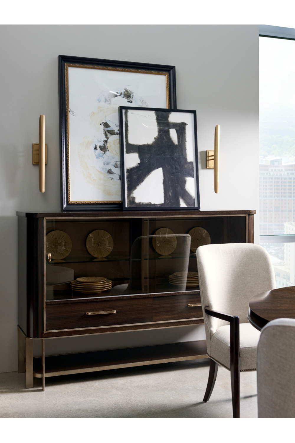 Neutral-Toned Dining Armchair (2) | Caracole Streamline | Caracole.eu.com