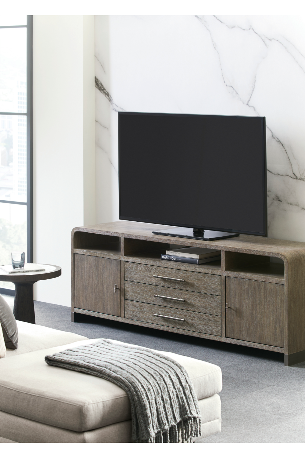 Modern Minimalist Ottoman | Caracole Fusion | Caracole.eu.com