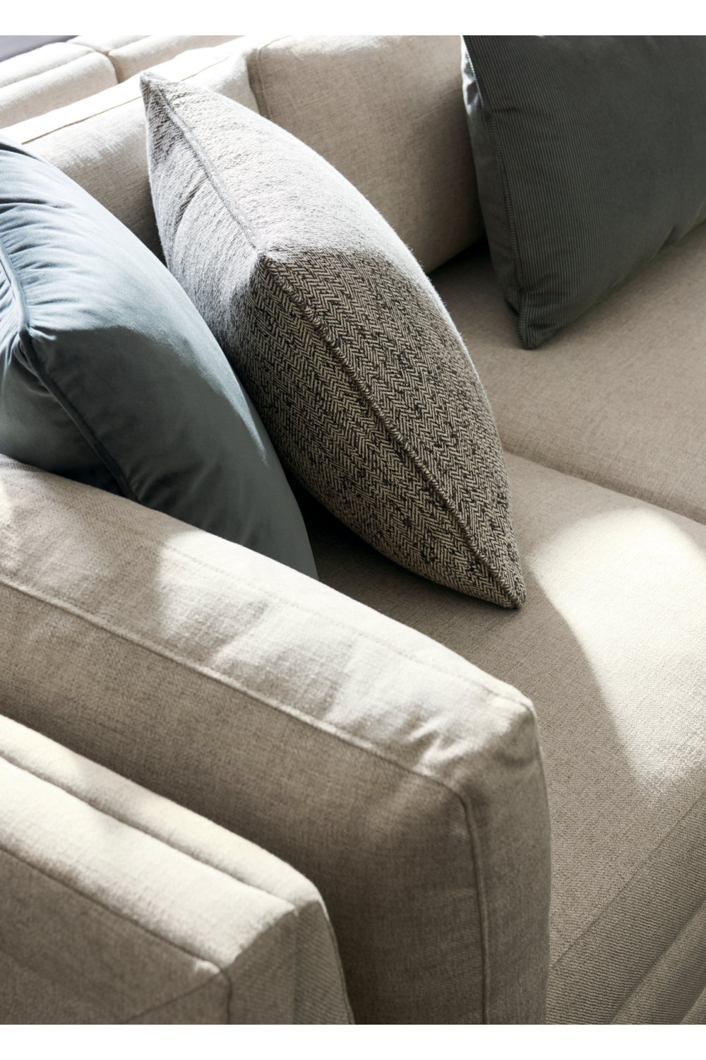 Gray Modern Sectional Sofa | Caracole Fusion | Caracole.eu.com