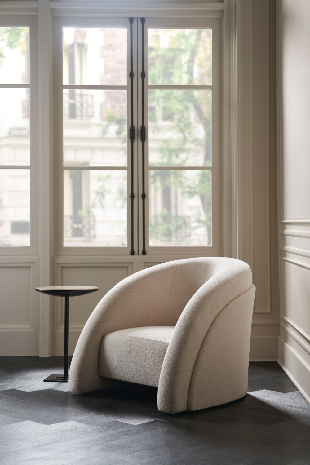 Modern Curved Accent Chair | Caracole Movement | Caracole.eu.com