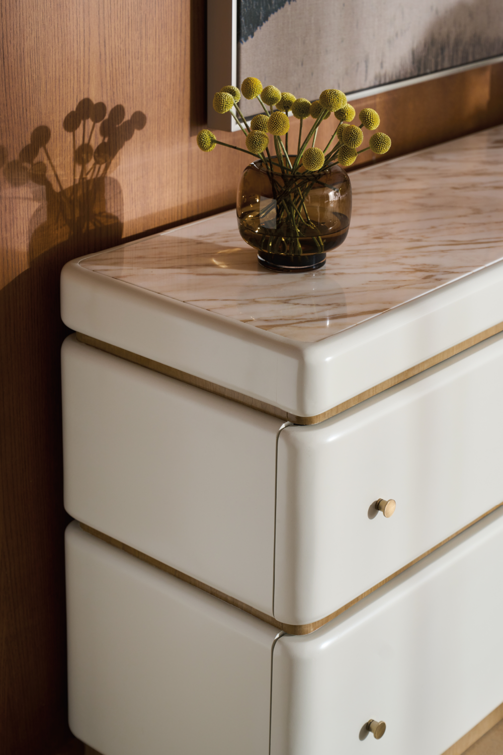 White 4-Drawer Dresser | Caracole Milos | Caracole.eu.com