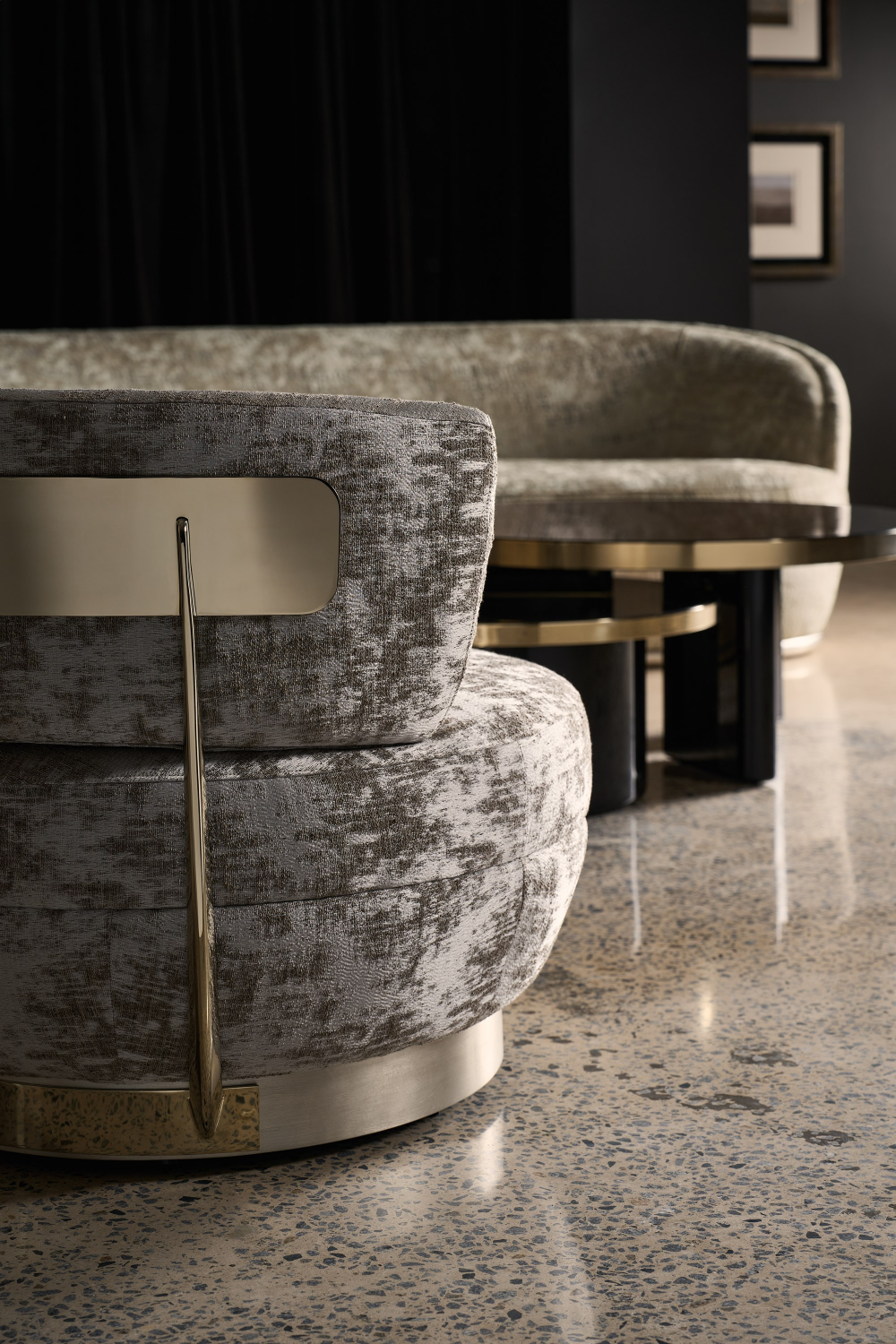 Organic-Shaped Chenille Sofa | Caracole Nebula | Caracole.eu.com