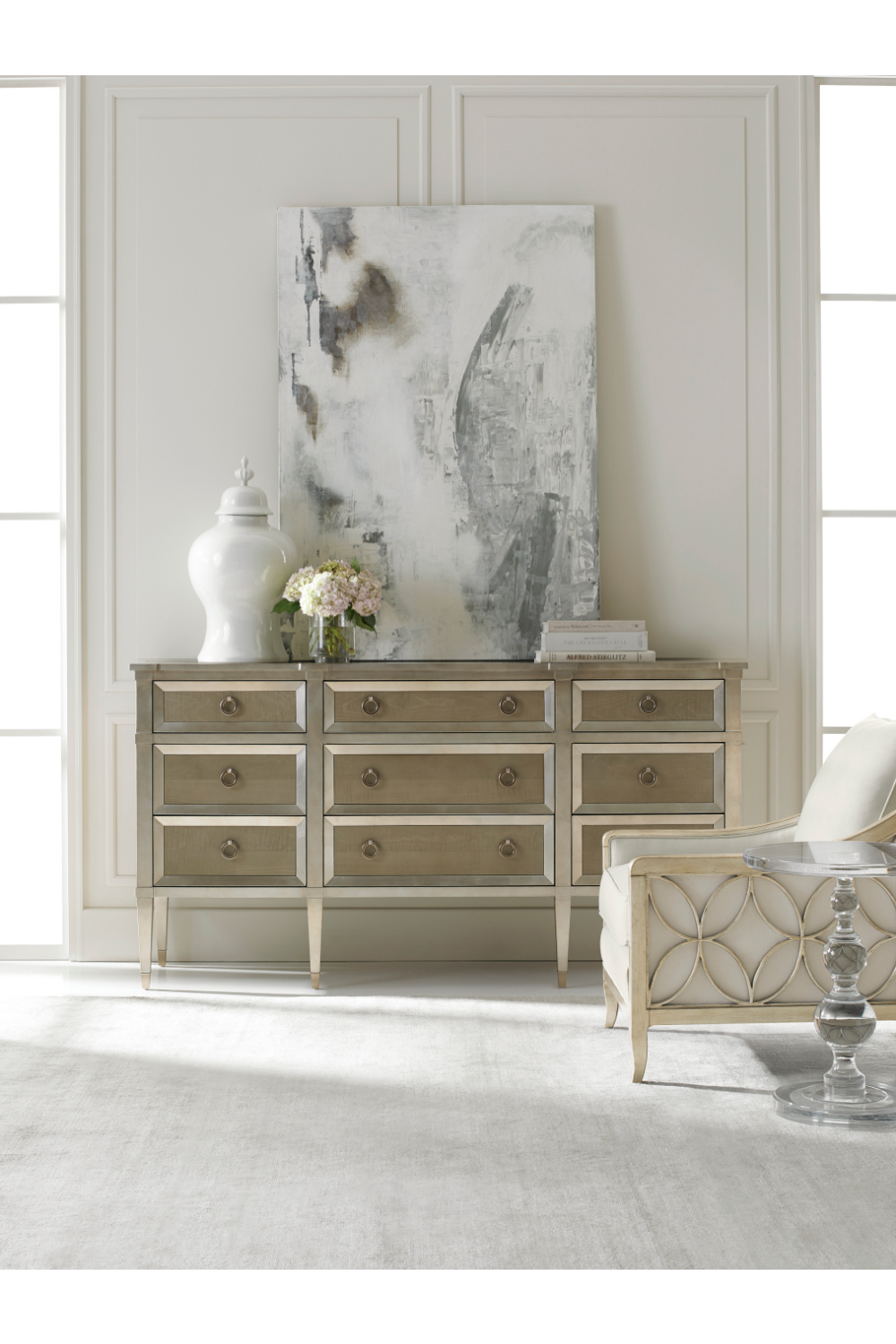 Acrylic Sculpted Side Table | Caracole All Clear | Caracole.eu.com