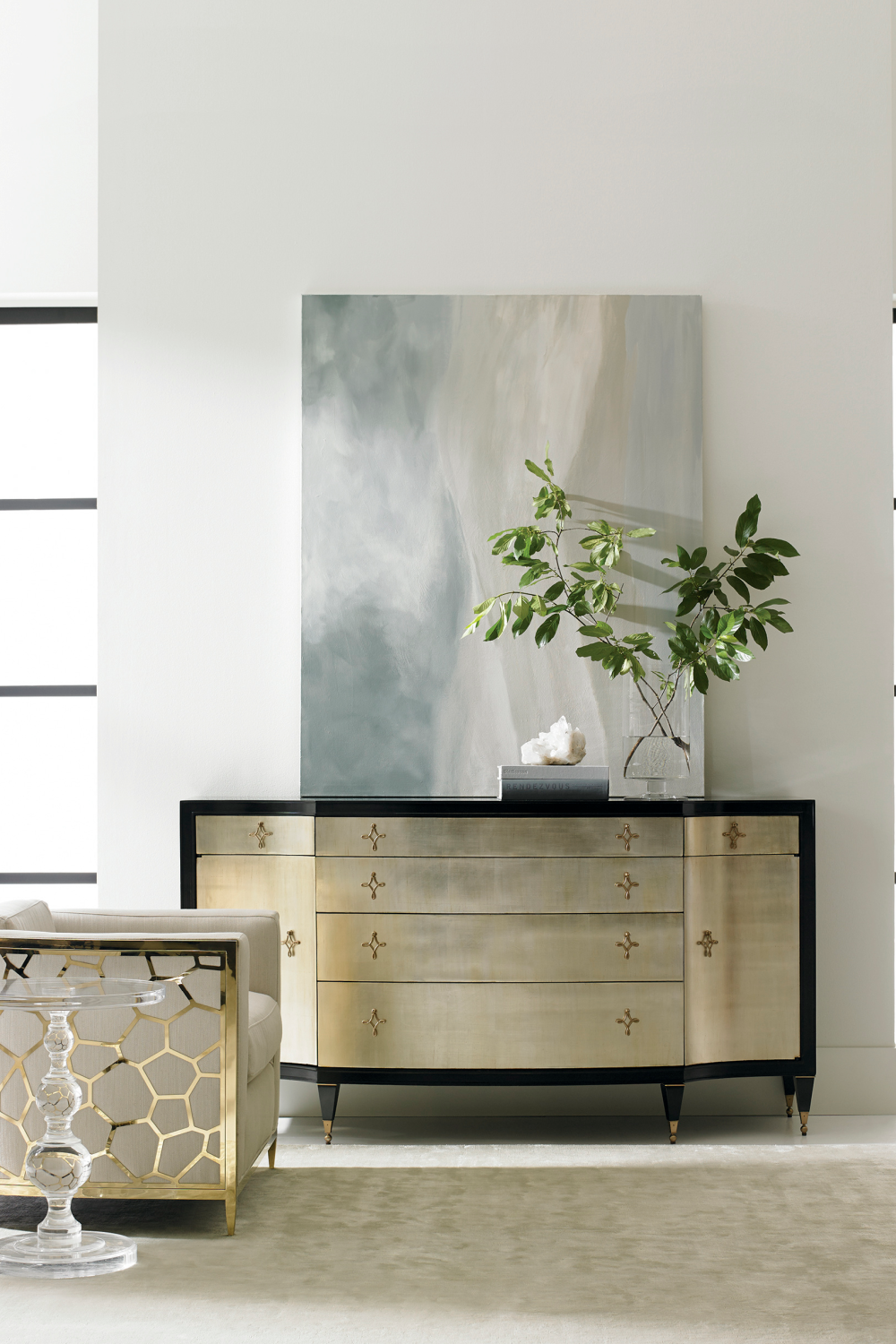 Acrylic Sculpted Side Table | Caracole All Clear | Caracole.eu.com