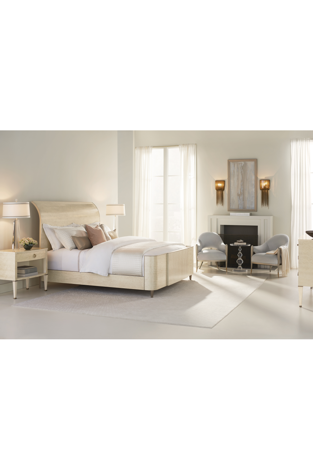 Acrylic Sculpted Side Table | Caracole All Clear | Caracole.eu.com