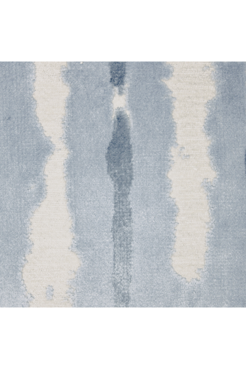 Silver Paint Sofa | Caracole Special Invitation | Caracole.eu.com