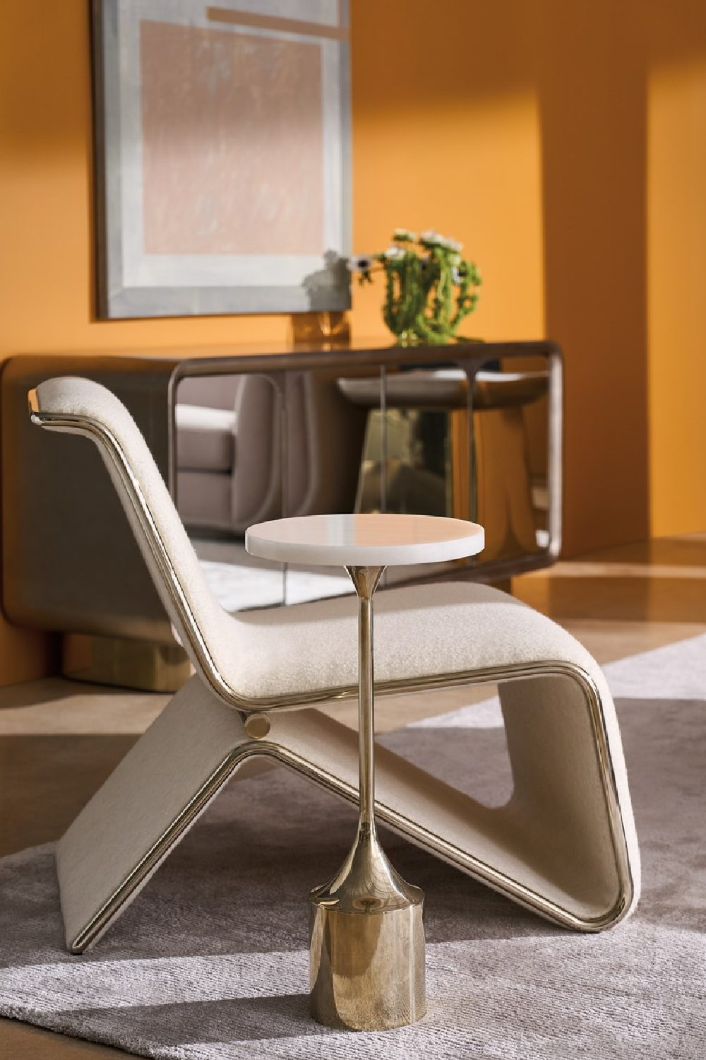 Modern Sculptural Lounge Chair | Caracole Parallax | Caracole.eu.com