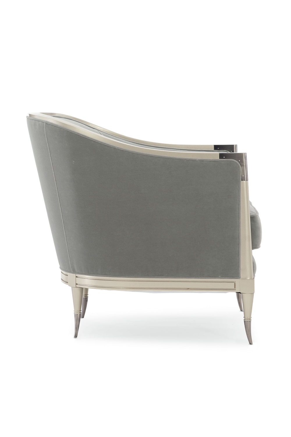 Gray Curved Lounge Chair | Caracole Splash Of Flash | Caracole.eu.com