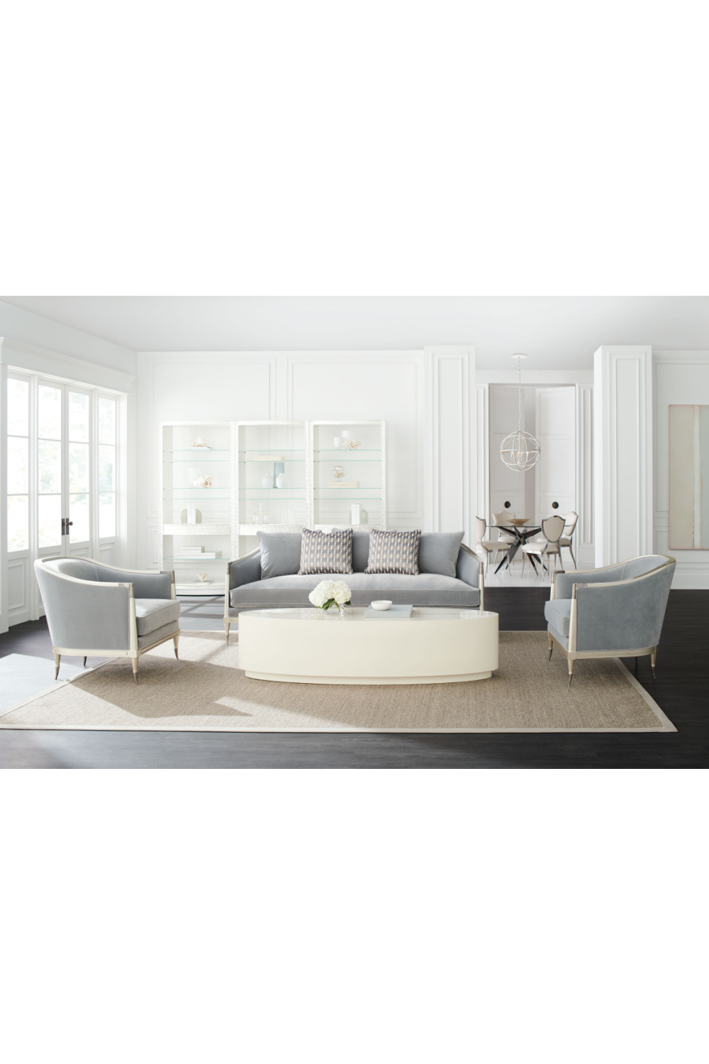 Gray Curved Lounge Chair | Caracole Splash Of Flash | Caracole.eu.com