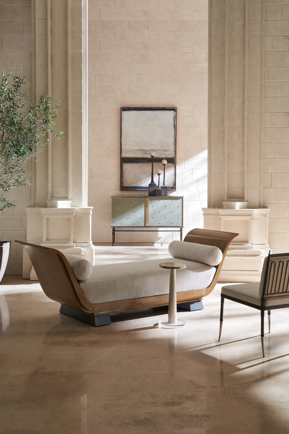 Modern Cushioned Divan Sofa | Caracole Infinity | Caracole.eu.com