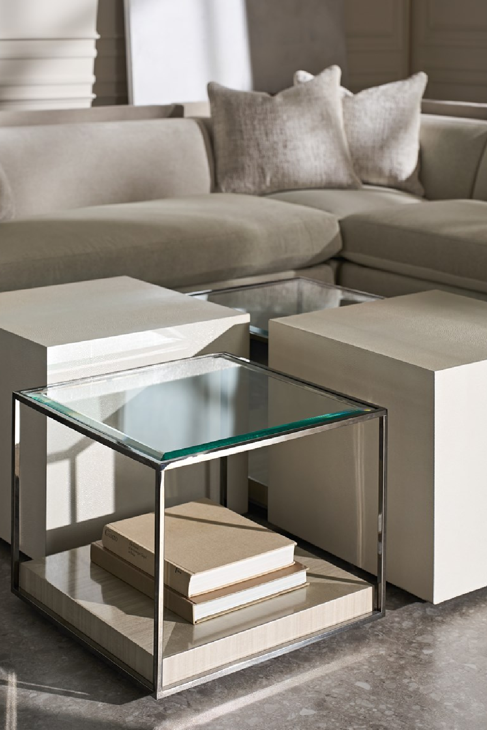 Light Gray Sectional Chair | Caracole Tuxedo | Caracole.eu.com