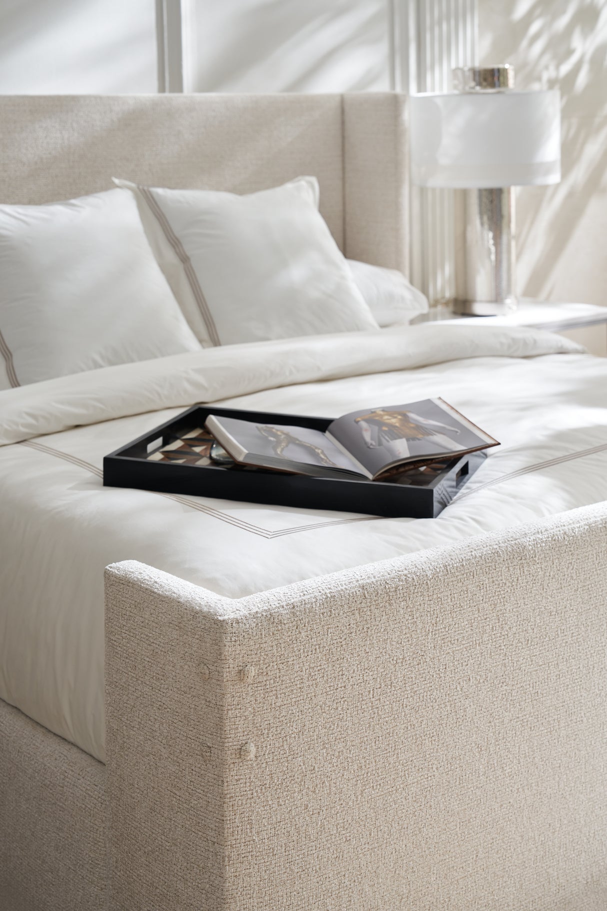 LG Spot Table | Caracole Madera