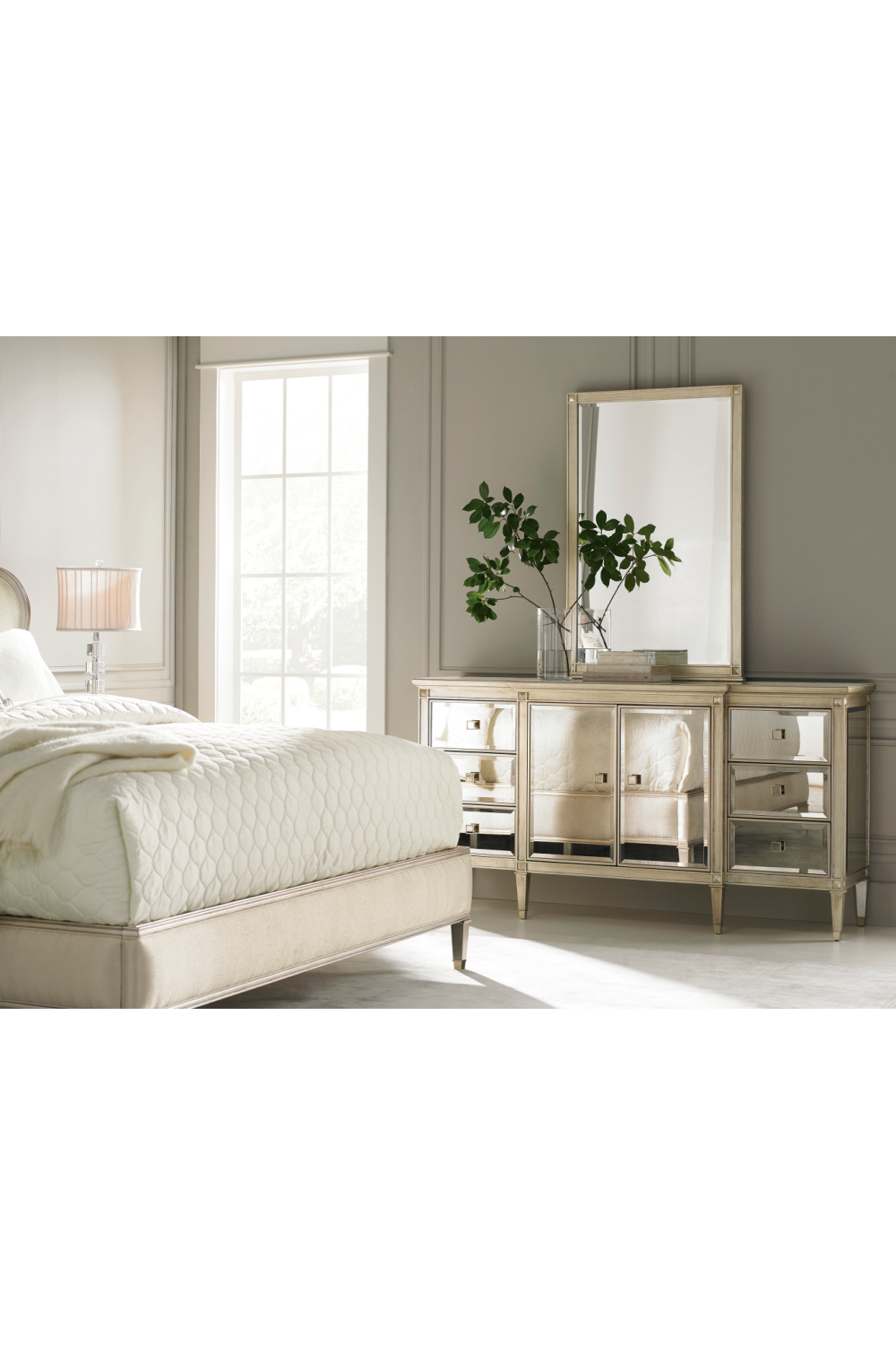 Bevelled Mirror Dresser | Caracole La-Dee-Dah | Caracole.eu.com