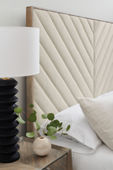 Ash Wood Upholstered Bed | Caracole Meet U In The Middle | Caracole.eu.com