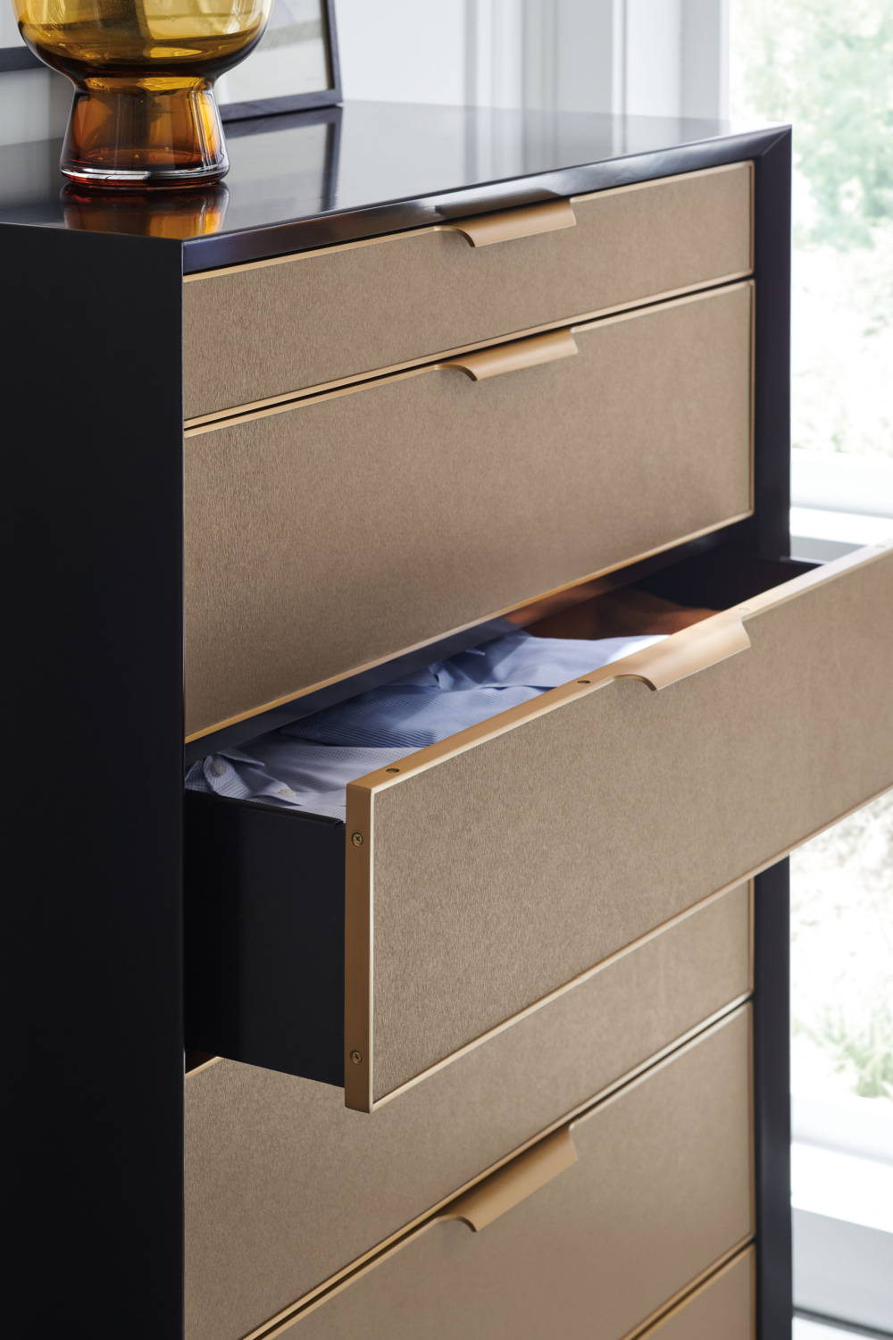 Mid-Century Modern Drawer Unit | Caracole Wrap It Up | Caracole.eu.com