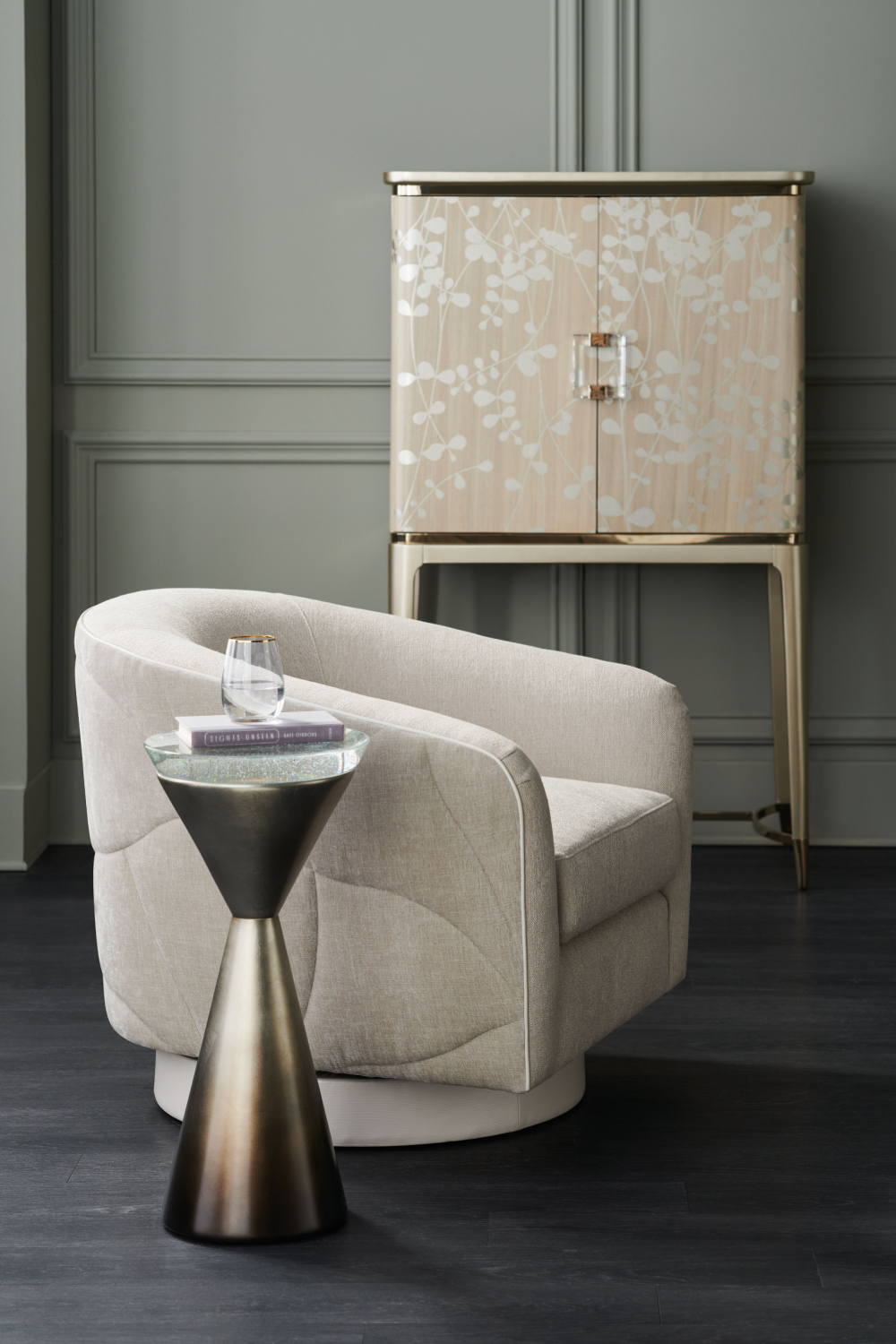 Ombre Conical Side Table | Caracole Spy Glass | Caracole.eu.com