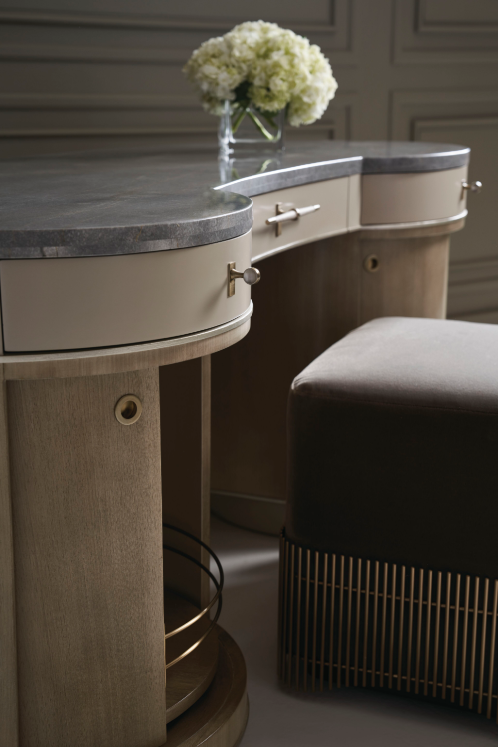 Swivel Shelf Dressing Table | Caracole Vanity Fair | Caracole.eu.com