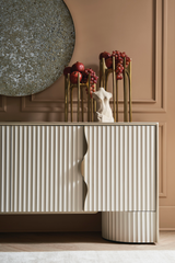 Neutral-Hued Modern Sideboard | Caracole Conrinthian | Caracole.eu.com
