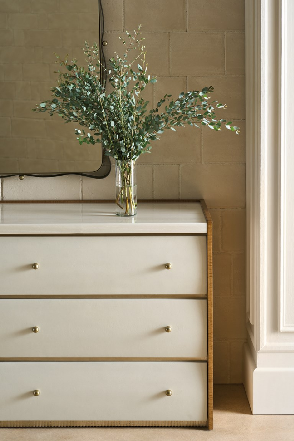 Sycamore Panel 6-Drawer Dresser | Caracole Avignon | Caracole.eu.com