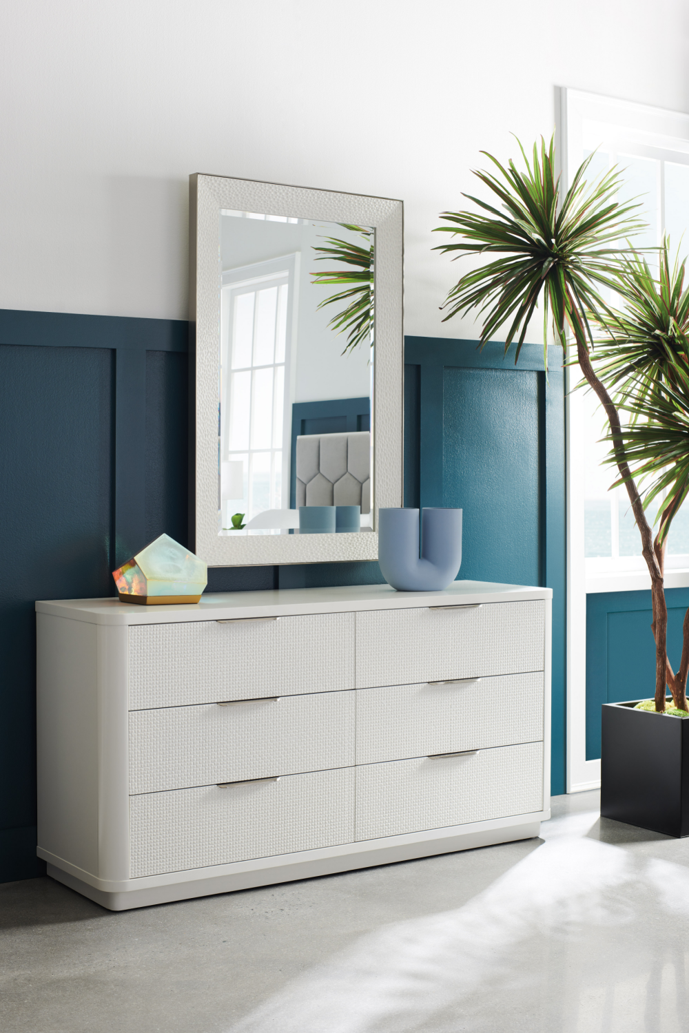 White Modern Dresser | Caracole Loving Touch | Caracole.eu.com