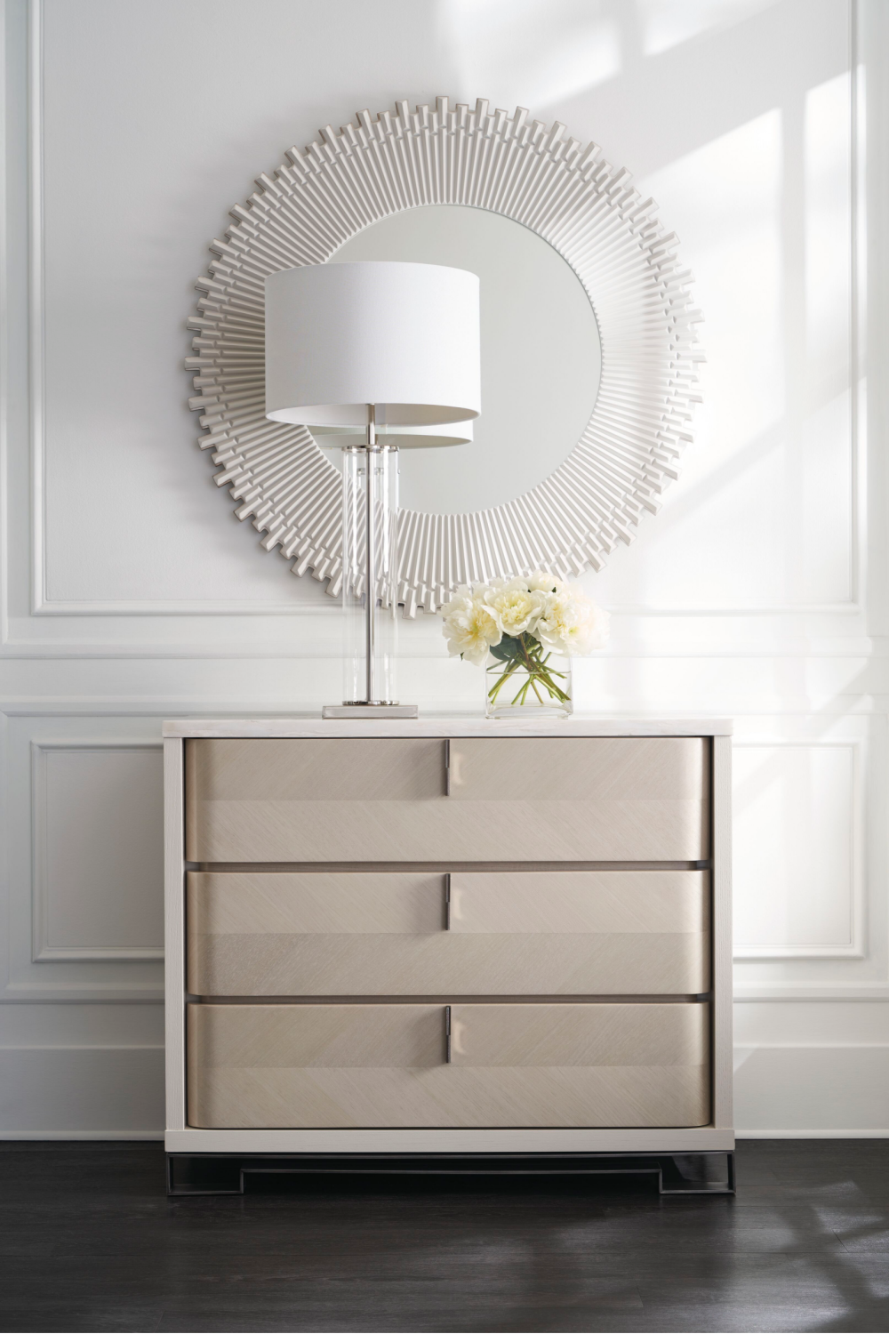 Crenulated Round Mirror | Caracole Helios | Caracole.eu.com