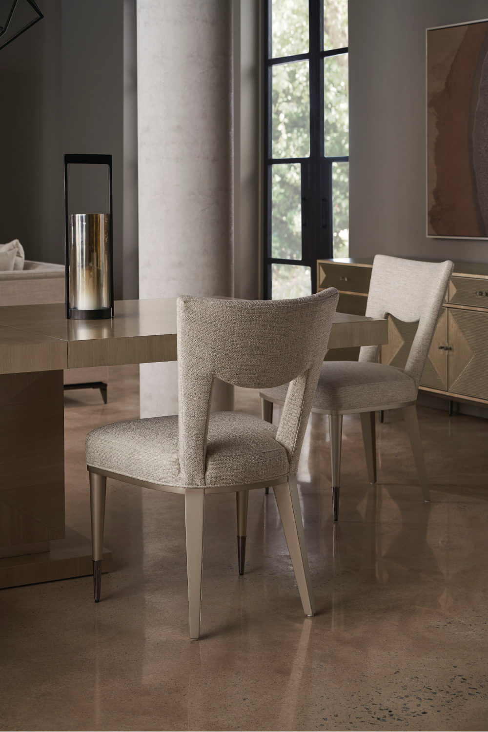 Gray Wooden Extendable Dining Table | Caracole Horizon | Caracole.eu.com