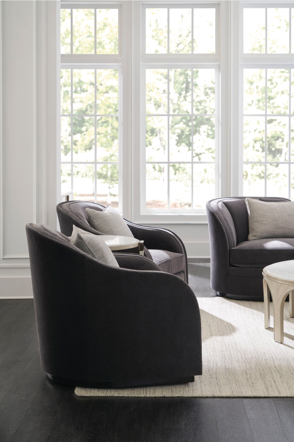Round White Marble End Table | Caracole Oculus | Caracole.eu.com