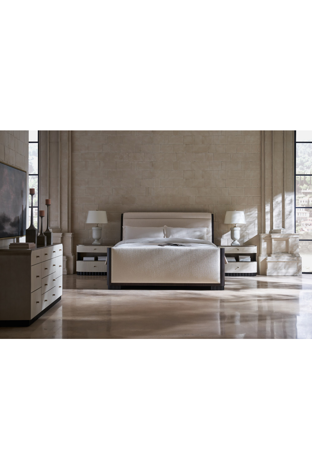 Dark Brown Modern Bed | Caracole Slow Wave | Caracole.eu.com